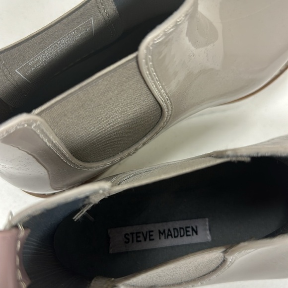 NWT Steve Madden Womens Puddles Ankle Chelsea Boots Gray Sz 7 Preppy Outdoors - Picture 9 of 12